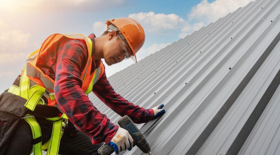 Professional Emergency Roof Repairs services in Ona, WV